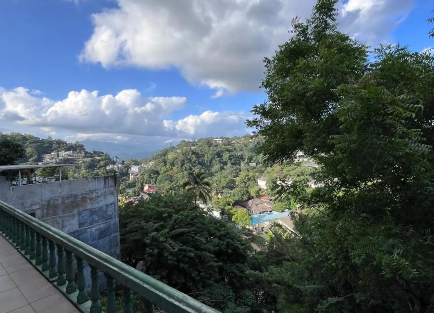 Sunbloom Hostel Kandy